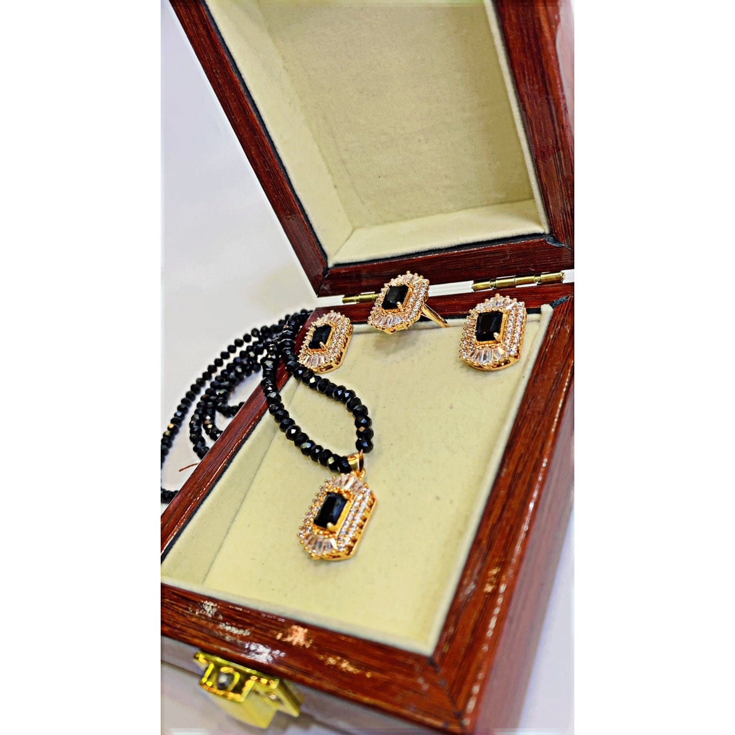 Black gems mala set